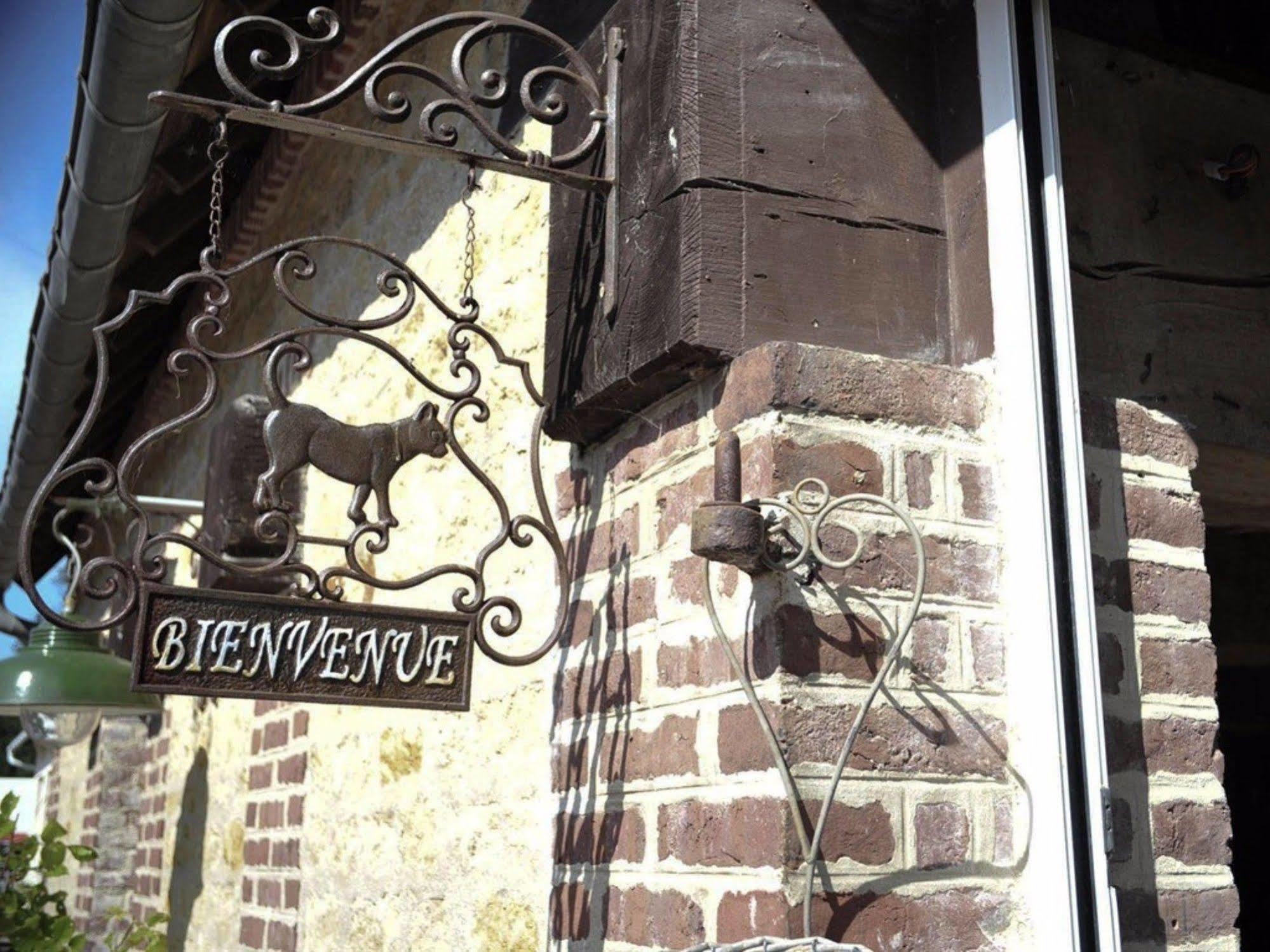 Périers-en-Auge 多梅因德拉马雷义隆宾馆酒店 外观 照片